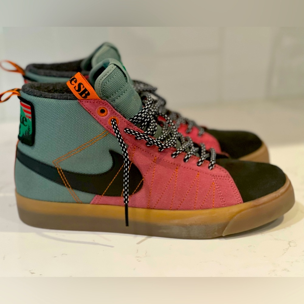 Nike SB (skate board) High Tops size 7.5